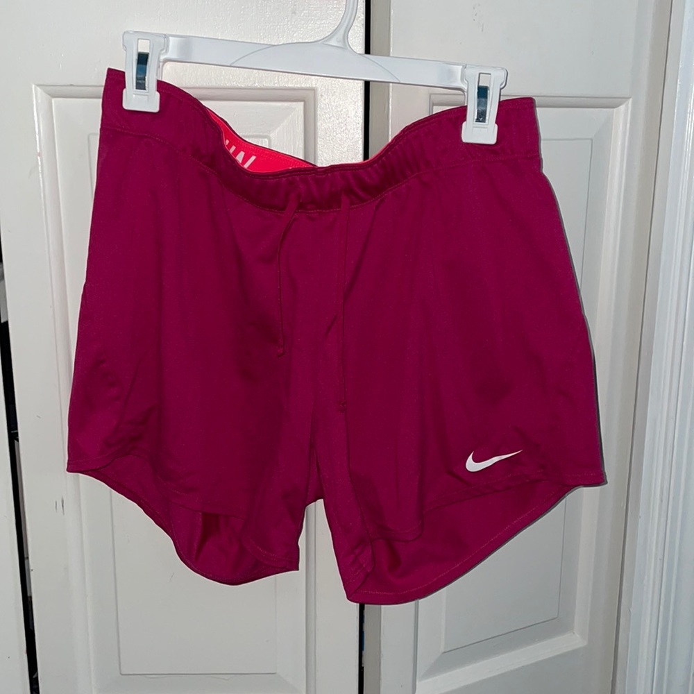 Women’s medium nike shorts